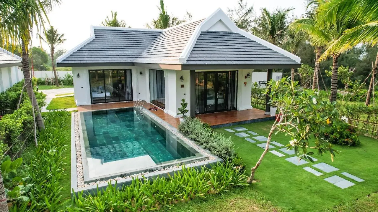 Bliss Hoi An Beach Resort & Wellness