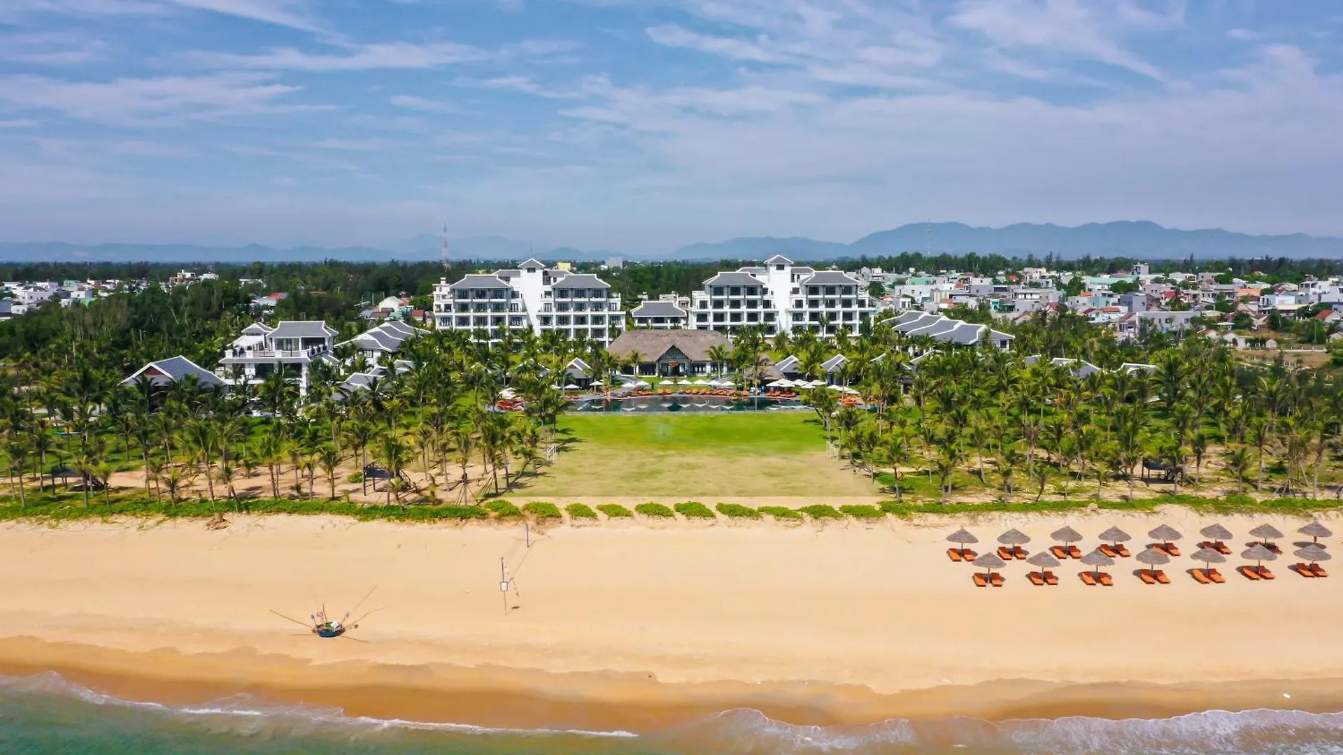 Bliss Hoi An Beach Resort & Wellness