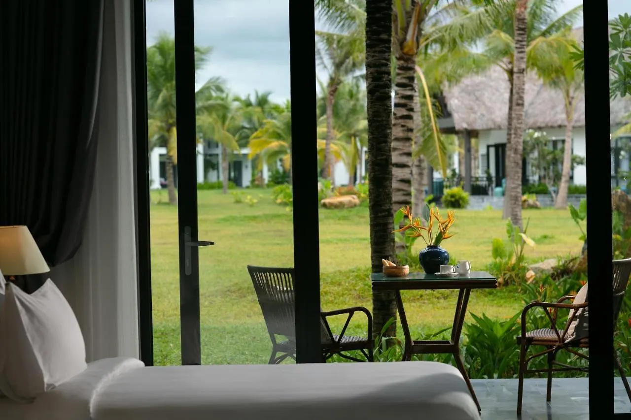 Bliss Hoi An Beach Resort & Wellness