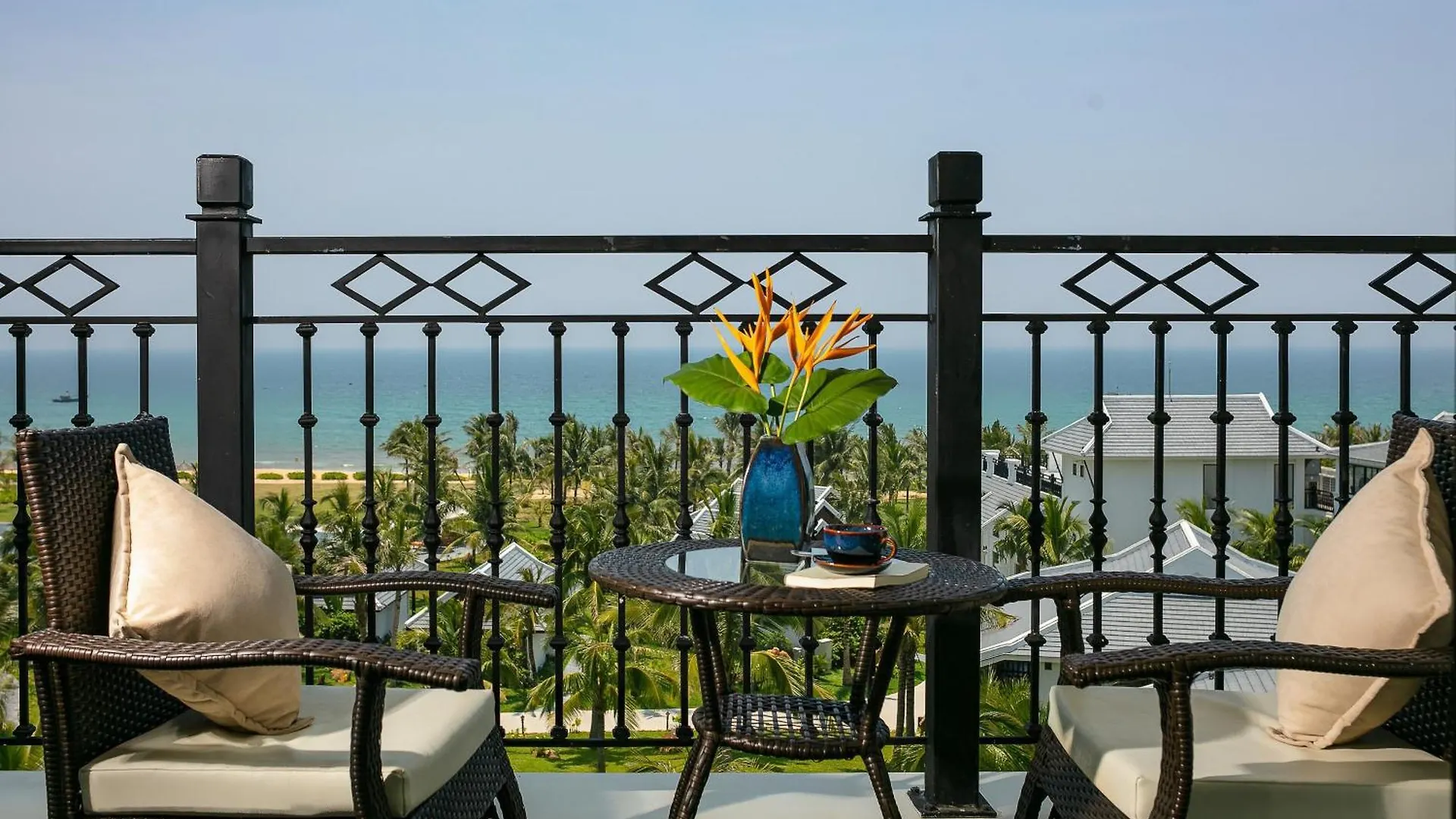 Bliss Hoi An Beach Resort & Wellness